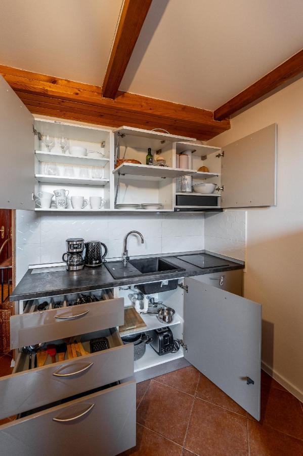 Apartman Mezonet Na Namesti Caşonia Exterior foto