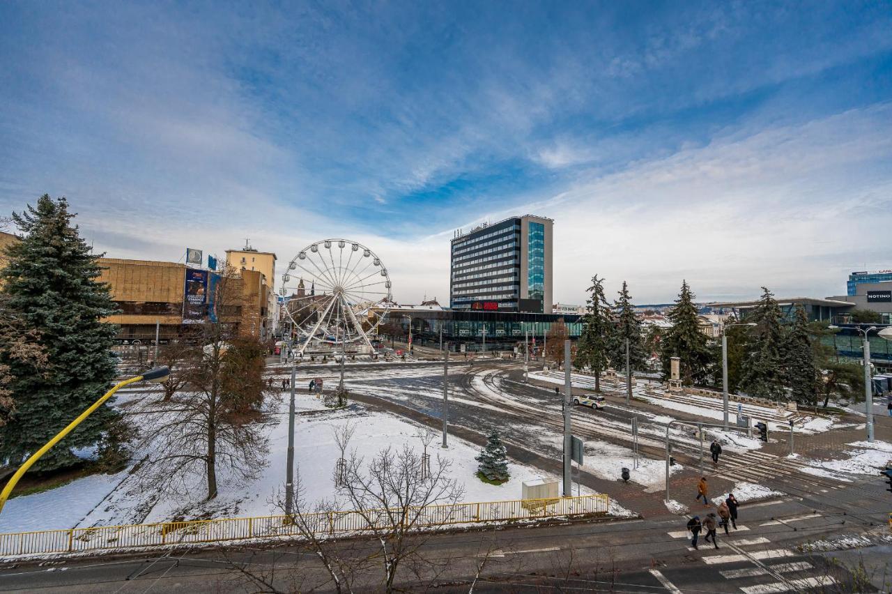 Apartman Mezonet Na Namesti Caşonia Exterior foto